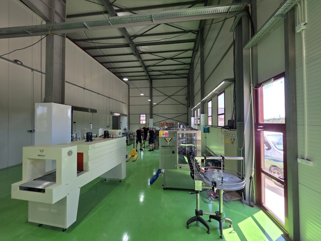 Automatic bottle shrink-wrapping machine & multipack bundler