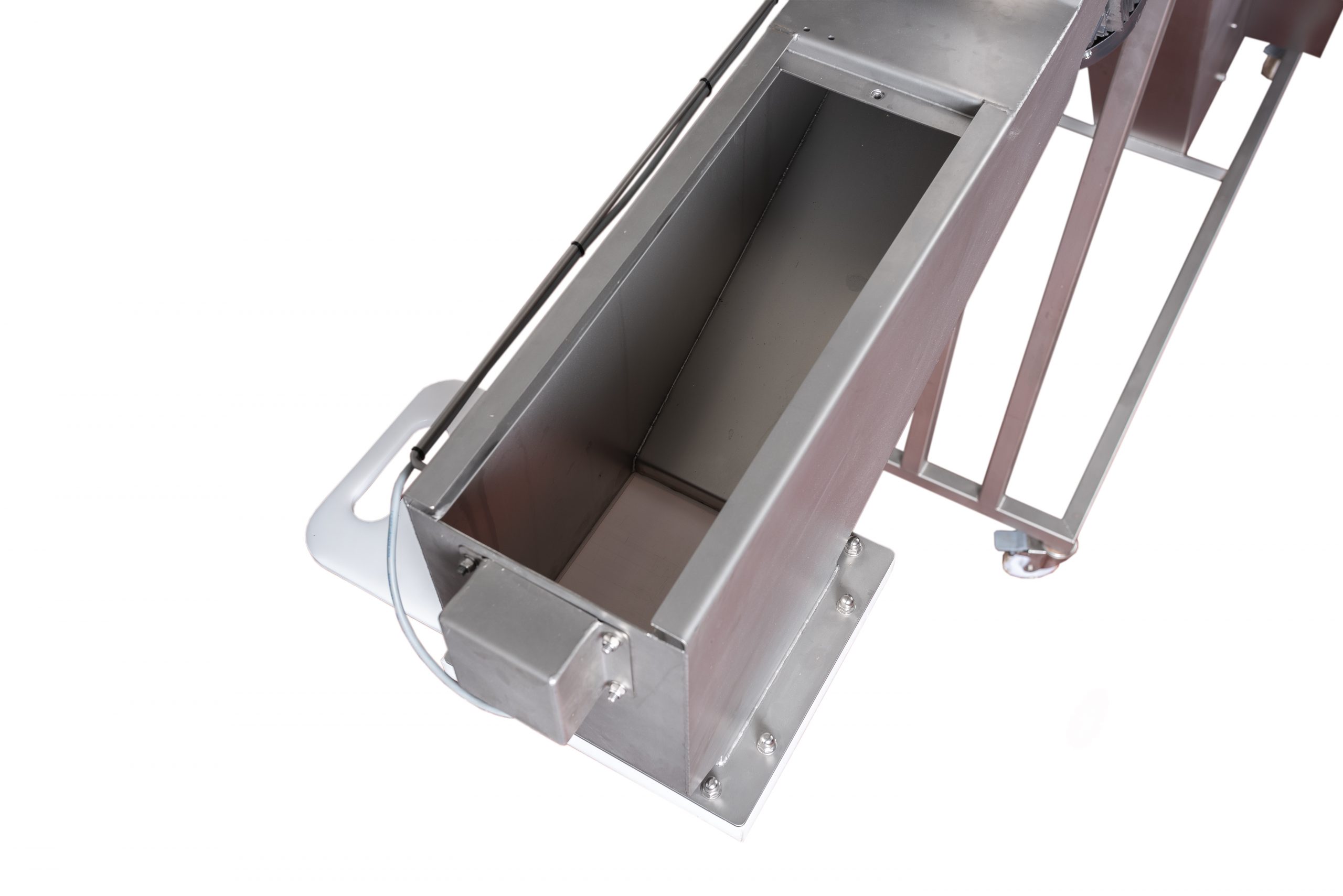 The inside of the dosing unit of fruit washer elevator mill | ProFruit Machinery