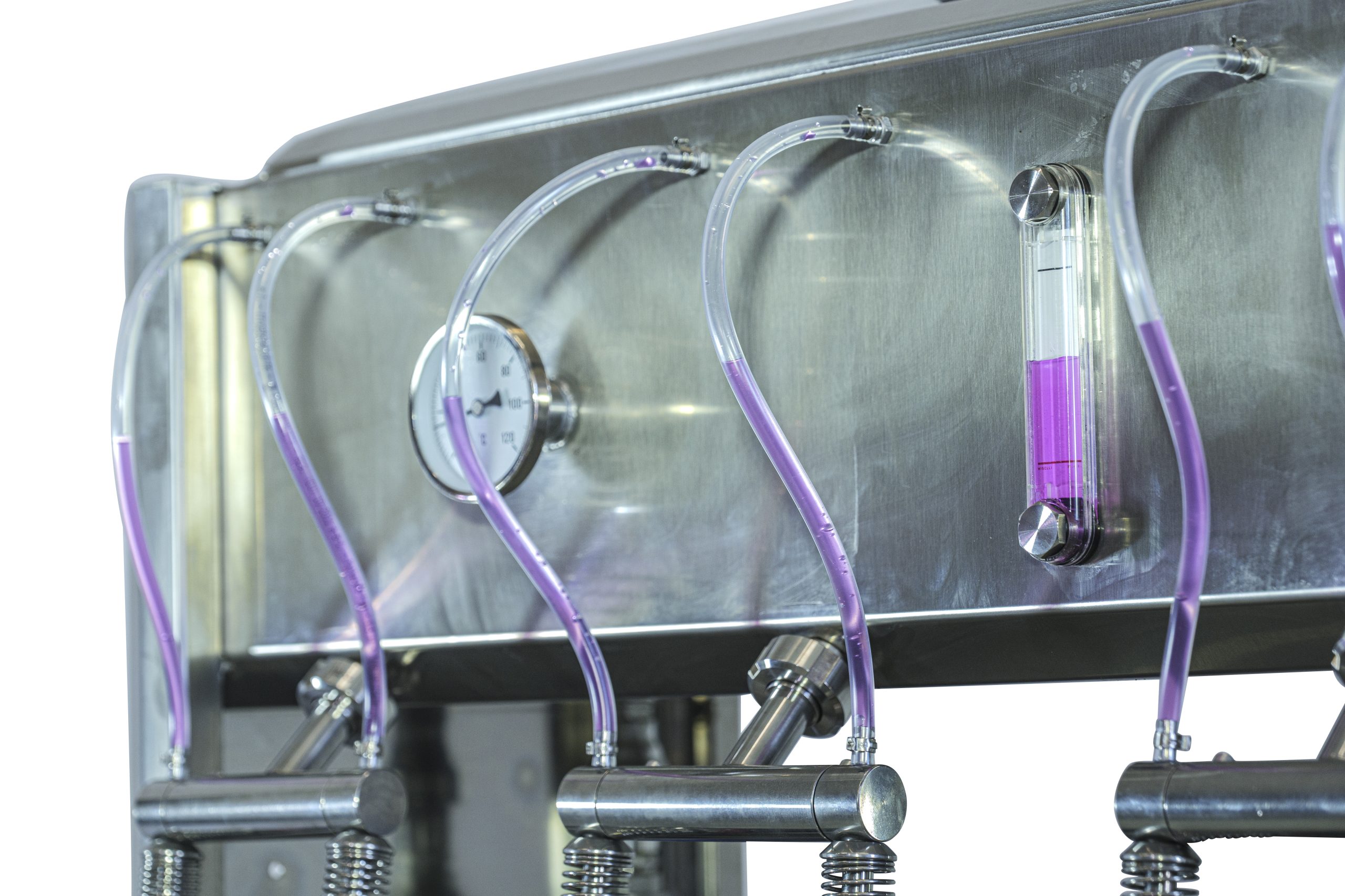 Manual bottle filler up close | ProFruit Machinery